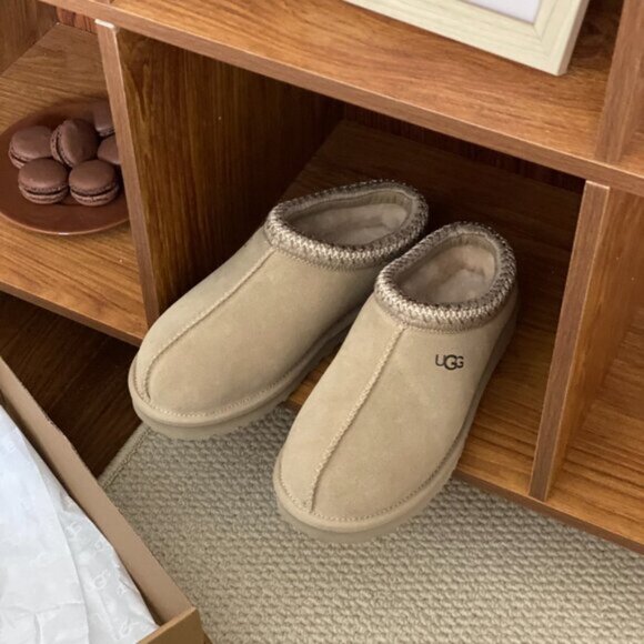 UGG Women's Tasman Slippers Mustard Seed - Picture 9 of 9